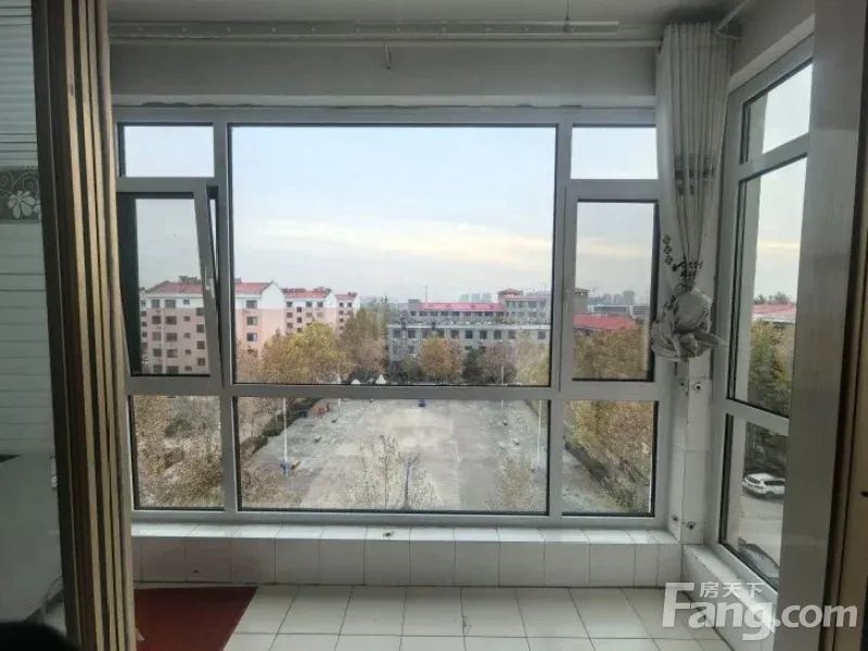 滨城龙山小区 2室2厅 97㎡ 800元/月