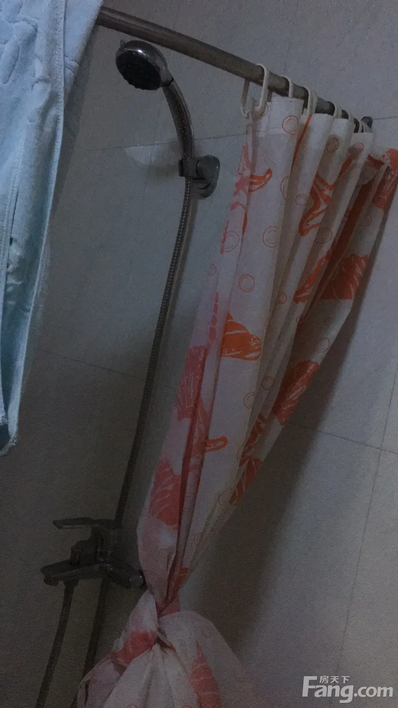 吴兴西南新城汎港润园 1室1厅 33.19㎡ 880元/月