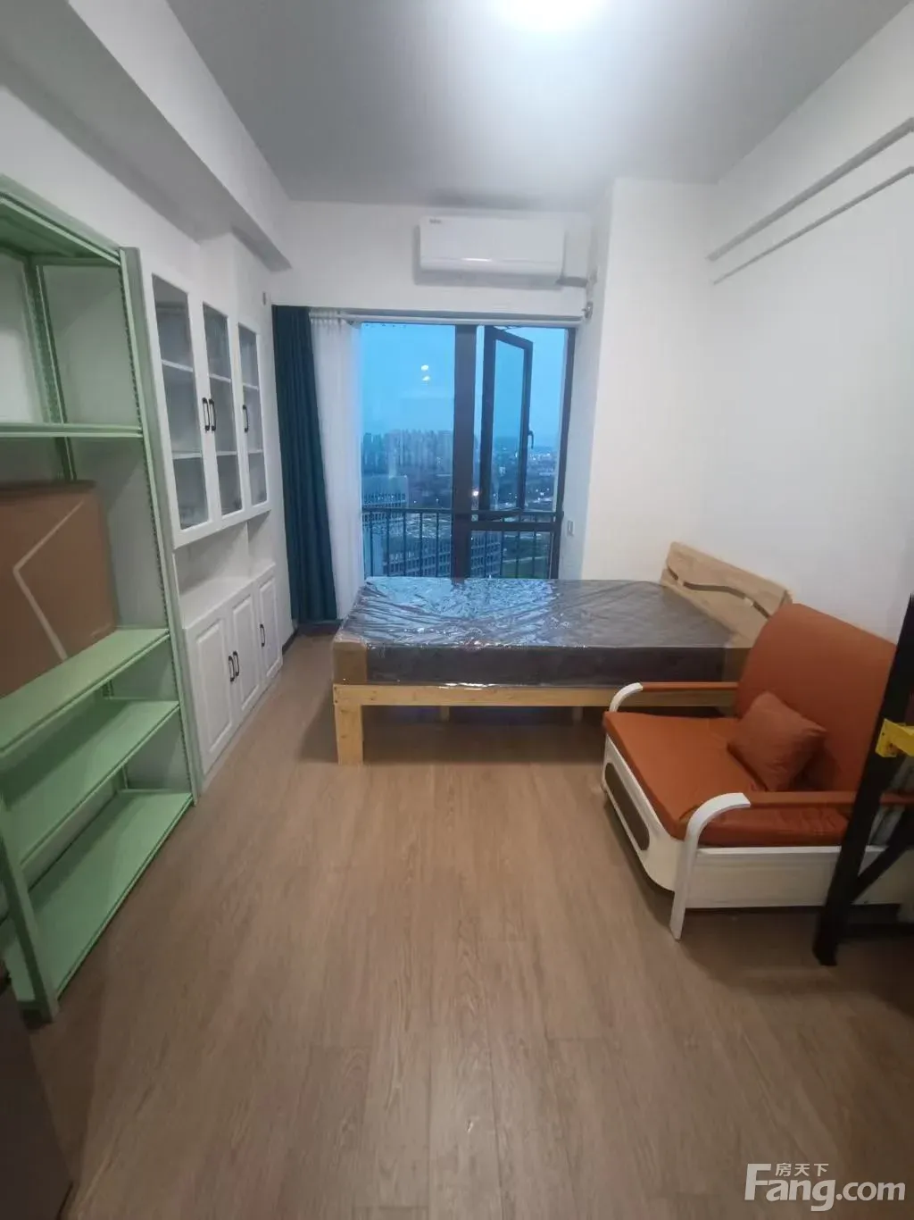 房东直租,首租,天府新区麓山万科天府公园城商住楼32.27平方米 1室1厅1卫