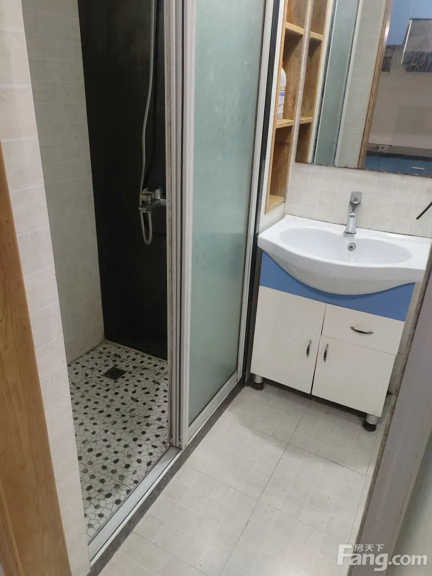 北仑小港镇江城世家 1室1厅 40㎡ 1300元/月