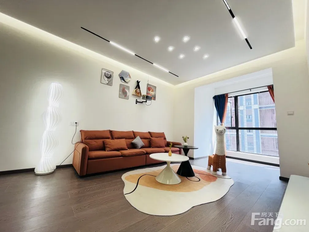 三圣乡双地铁 三环外侧 精装套三直租