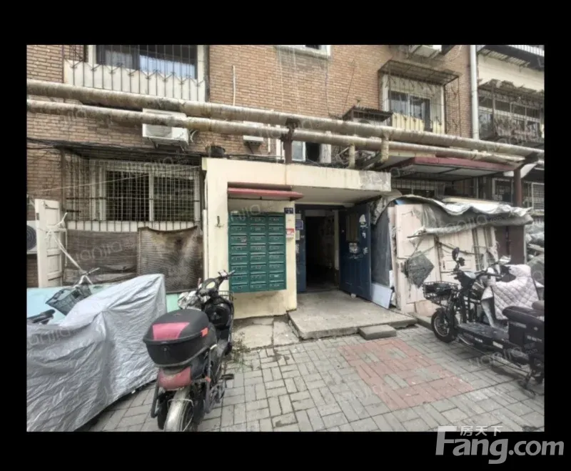 南开王顶堤金冠里 1室1厅 49㎡ 2300元/月