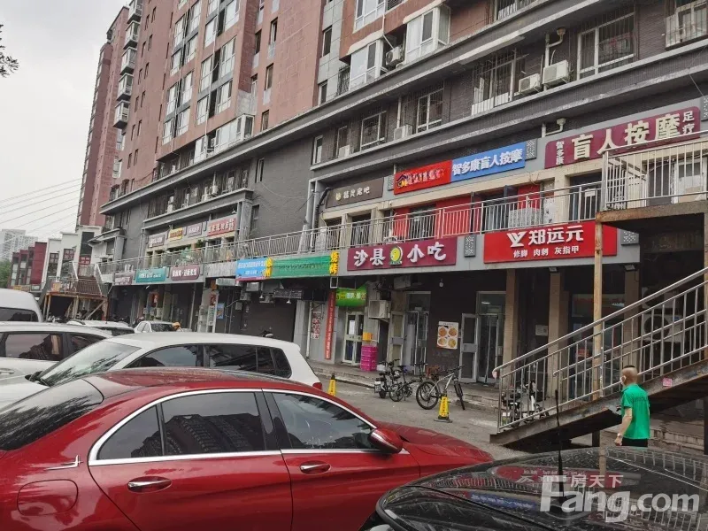 主街二层门面出租,