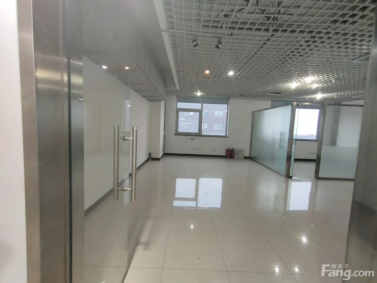 丰台大红门自然新天地写字楼 纯写字楼甲级83.94