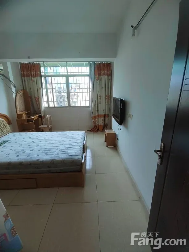 西湖系马桩校厂北小区 1室1厅 35.76㎡ 700元/月