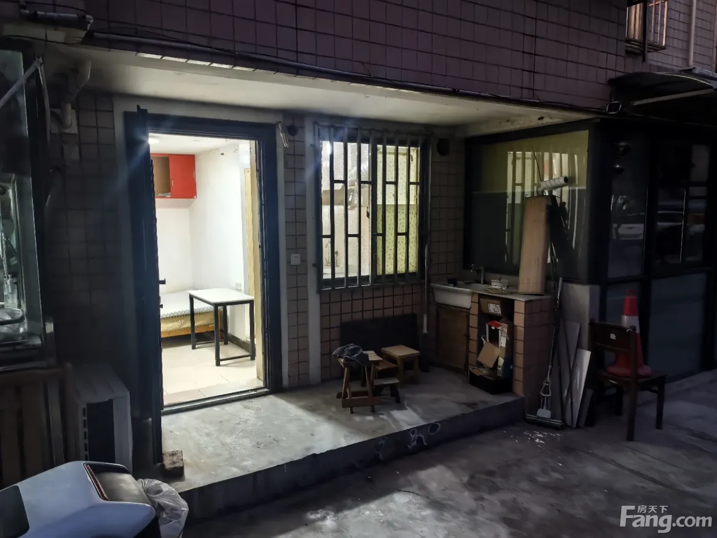 浦东三林梓潼公寓 1室1厅 18㎡ 1400元/月