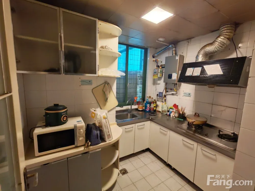 合租:次卧武侯玉林梧桐世家一期 3室1厅 20㎡ 950元/