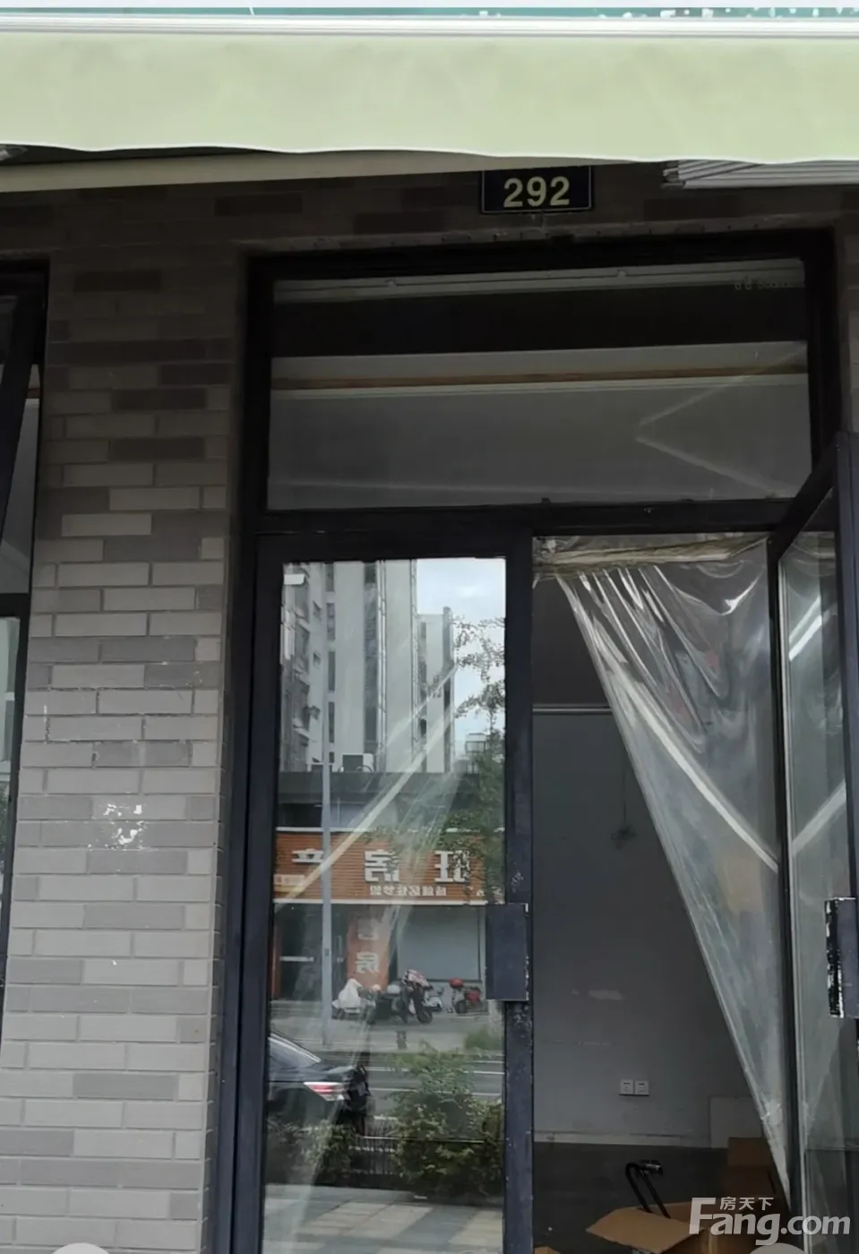 社区底商,面向商业街,近地铁