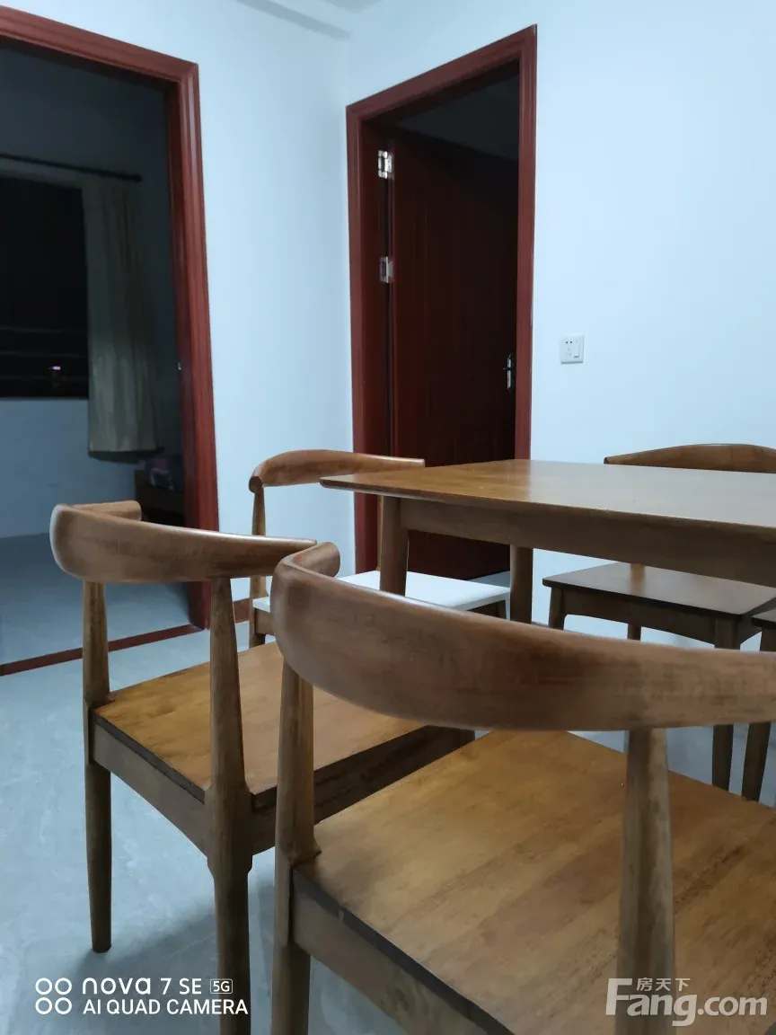 海珠赤岗鸿辉阁 3室1厅 76㎡ 5000元/月