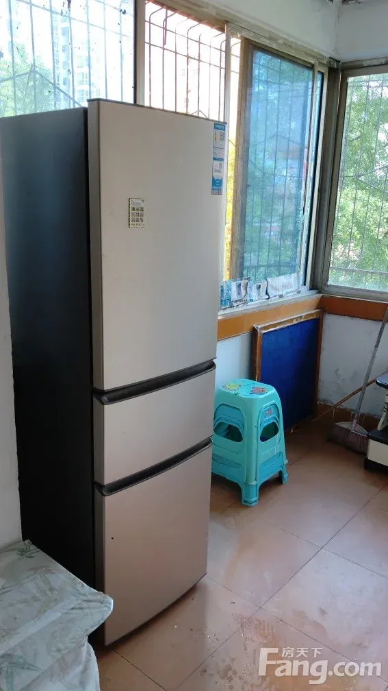 高新肖家河成都西藏中学家属楼 2室1厅 60㎡ 1800元/