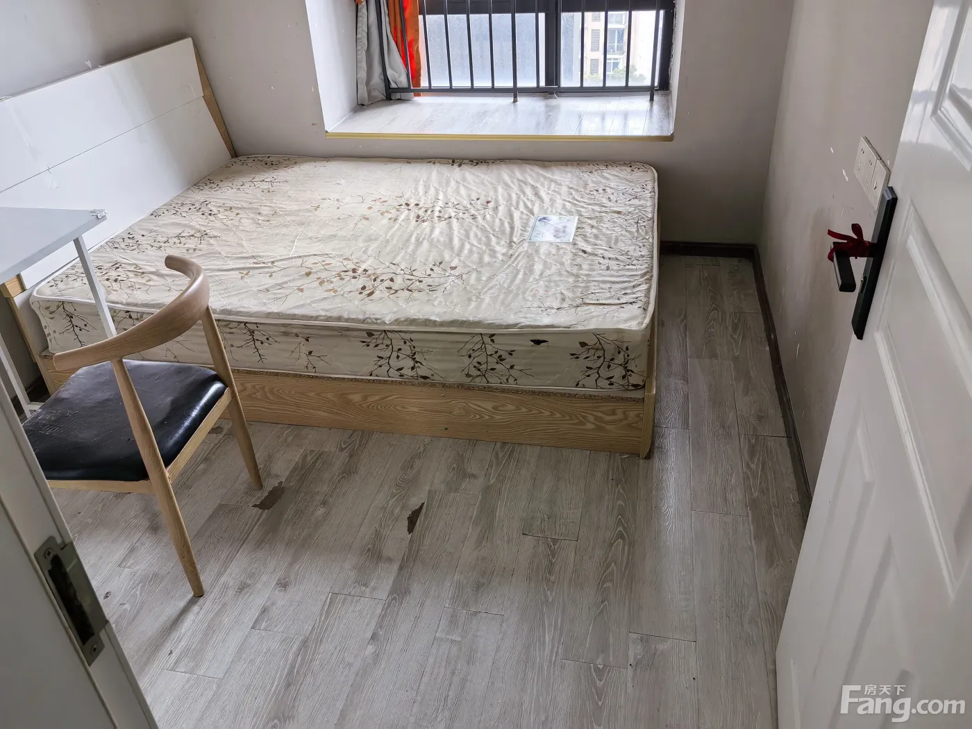 合租:次卧锦江川师华润幸福里 3室2厅 9.1㎡ 750元/