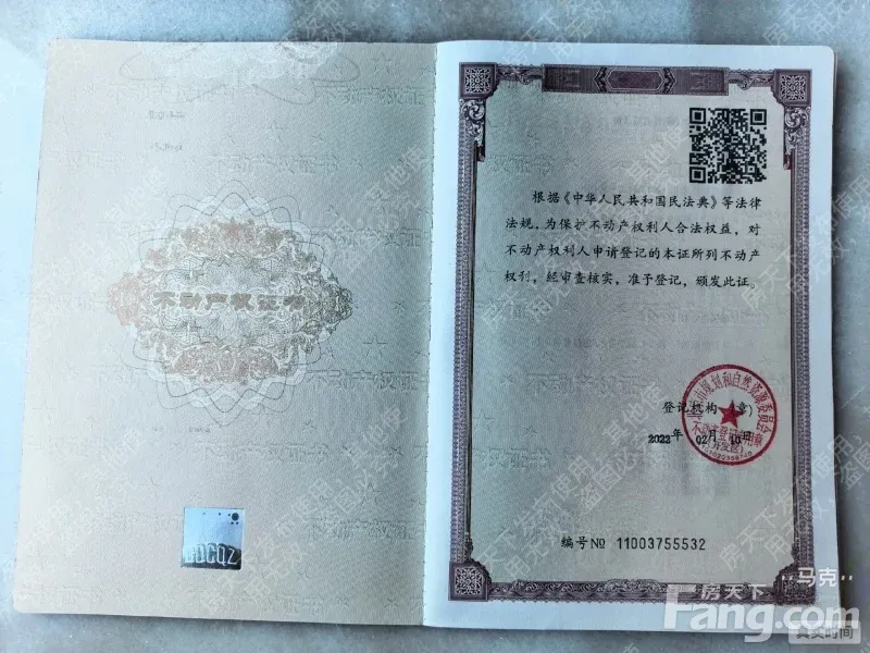 珠江逸景家园临街商铺出租,8米宽门面,128平方正空间