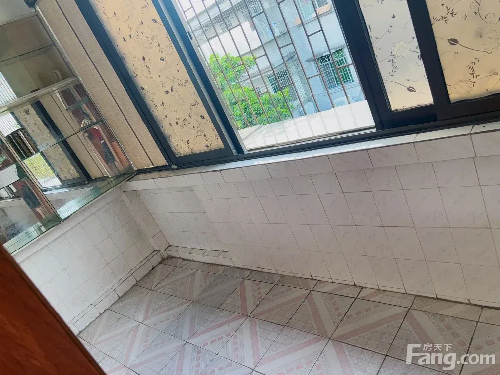 茂南河东市委大院 3室2厅 98㎡ 1200元/月