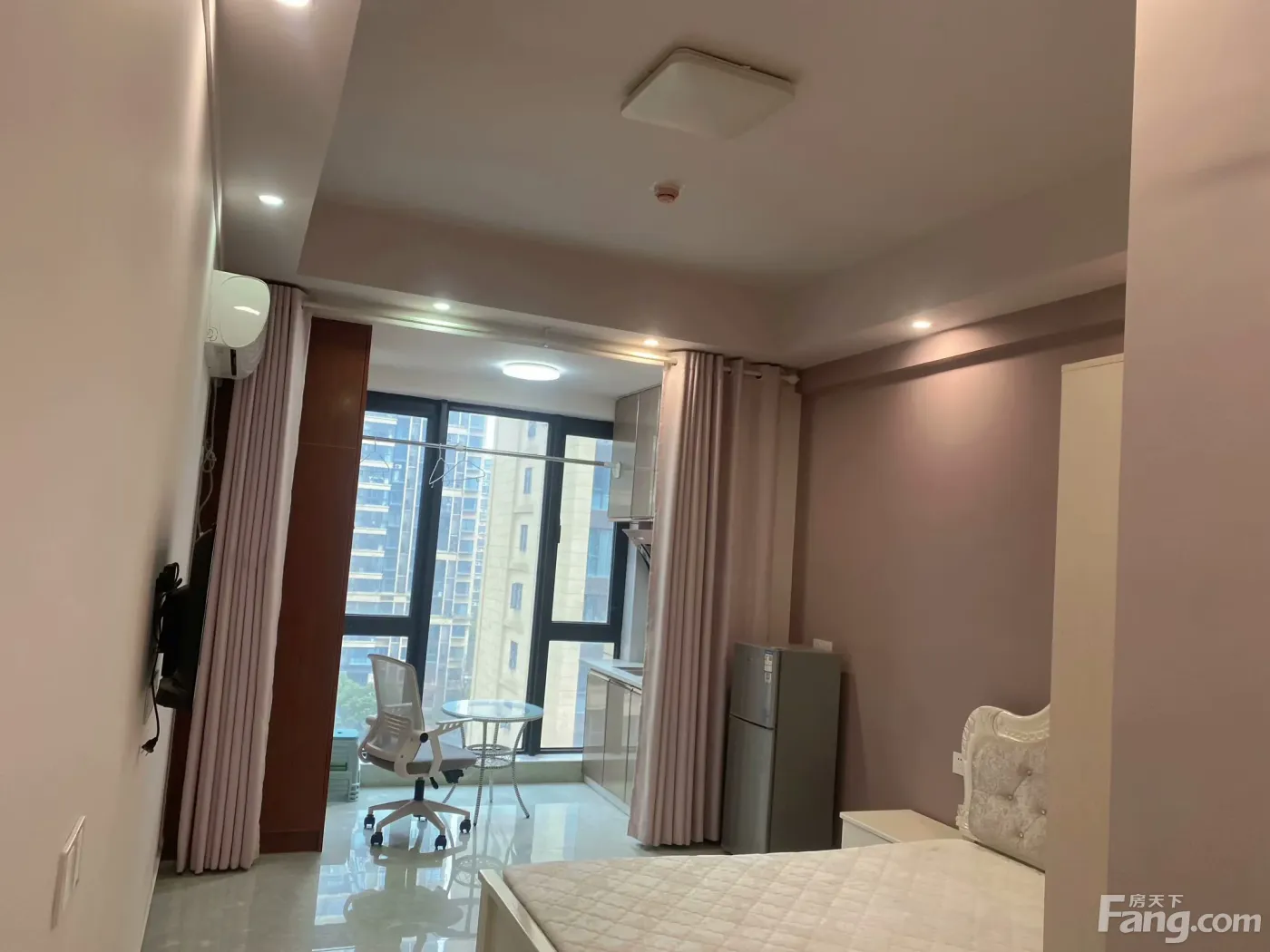 西湖朝阳新城中骏尚城 1室1厅 36㎡ 1000元/月