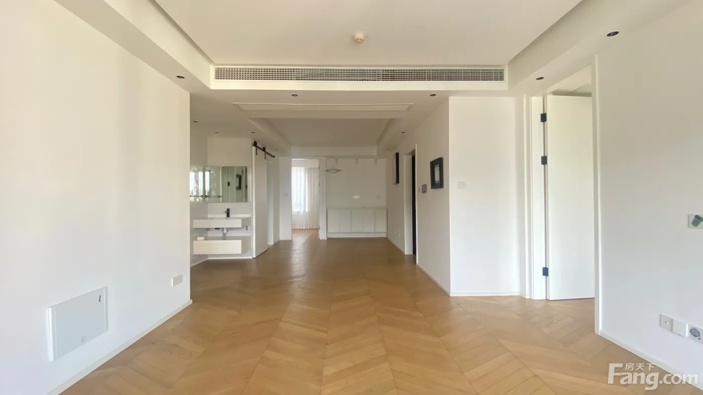 滨江诺德学府4室2厅 南北通透首次出租 业主直租