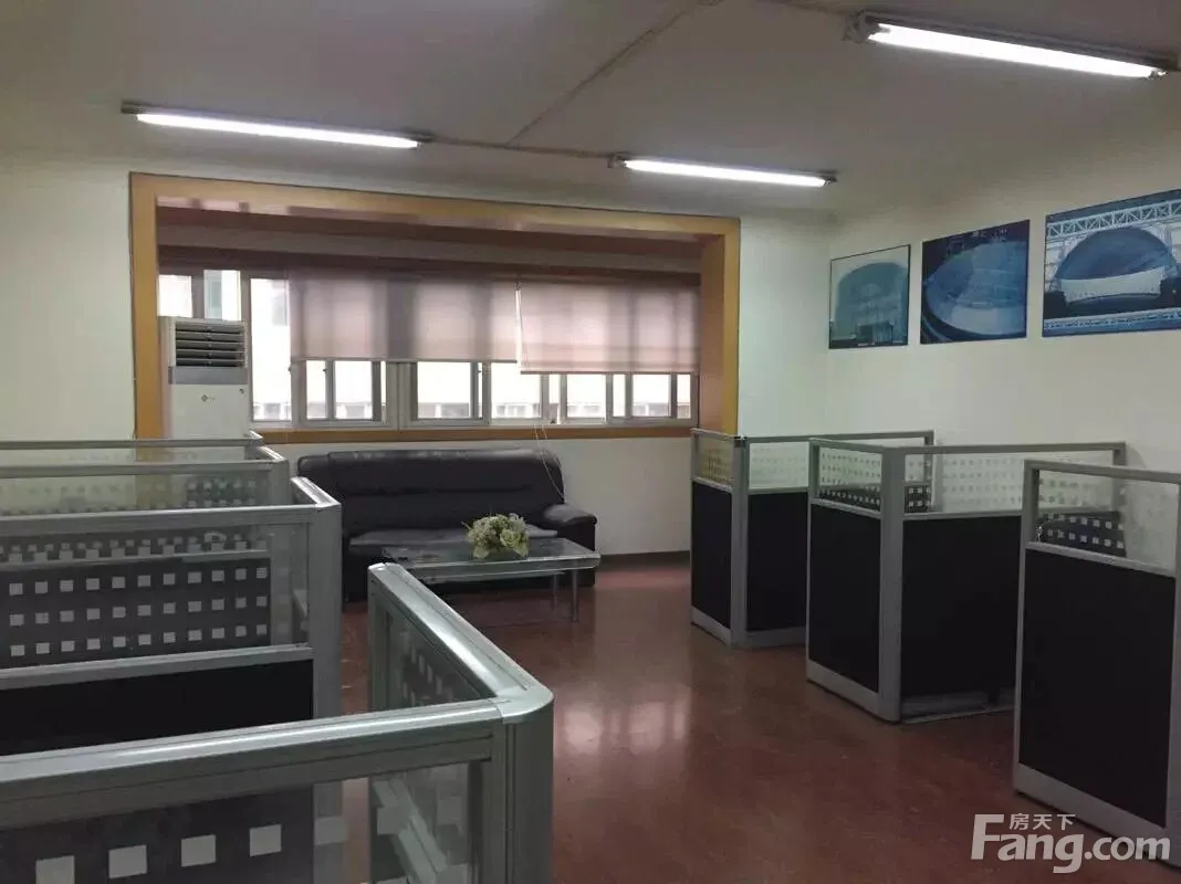 **大道200平乙级写字楼 5400元/月 随时入驻