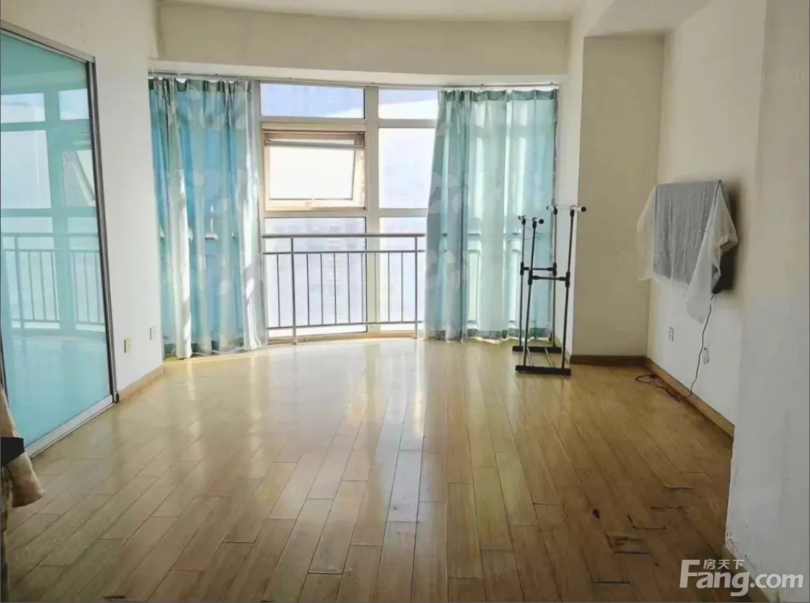 燕郊福成四期富鼎中心 3室1厅 123㎡ 1800元/月