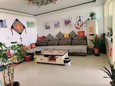 博地华庭3室2厅1卫东西朝向70.00万元出售