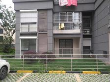 翠月花苑3室2厅2卫南朝向61.00万元出售