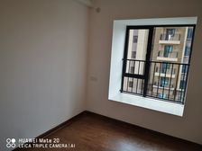 夷陵 碧桂园北站之星旁 4室2厅 精装 带车位和菜园