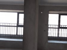 新粮油市场对面 海伦堡星悦 4室2厅