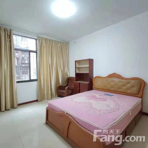 合租:主卧汉阳七里庙王家湾功臣楼 4室2厅 130㎡ 580