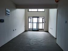 万科·金域水岸 4室3厅194平方米,端头,开窗见瀑布公园