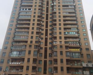 崇川 华辰大厦写字楼圆融对面大饭店对面大学城隔壁 3室2厅