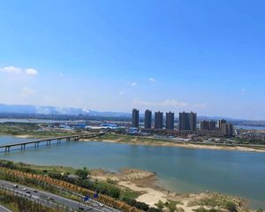 青山湖 万科金域滨江 4室2厅2卫