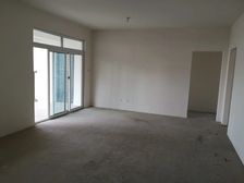 经开区 西城·君悦华府 3室2厅好房出售,还有个车位