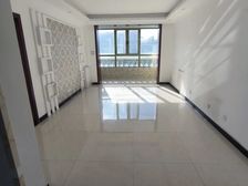 房山 雅苑小区 4室2厅,南北通透,两个**使用面积四十平。