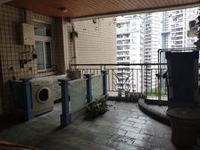 温馨三居室南北通透,东方港湾好房出售!