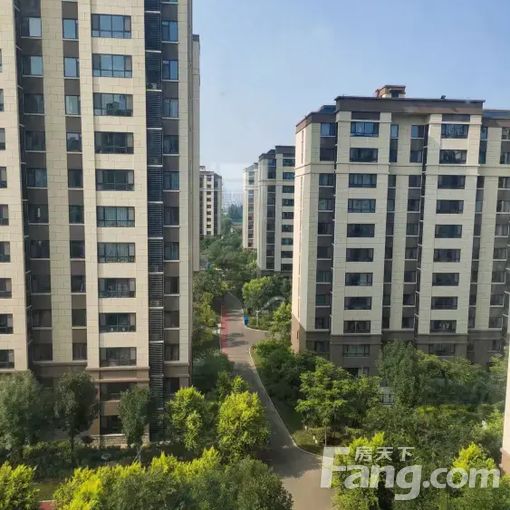 张店区盛世康城五期泽园134平方米 3室2厅2卫