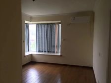 吴中 越湖名邸 4室2厅2卫 小区墅区 不挡光线