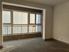 万达广厦新苑B区 4室2厅2卫楼层好满5地暖中央空调24热水