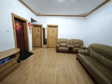 地段优越,井冈山大道温馨两居室住宅出售