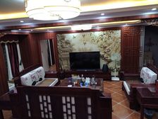 中兴和园,上下两层4室2厅3卫,豪华装修,红木家具,家电齐全