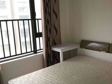 渝中区大坪康德国际 3室1厅房东直售送家具家电