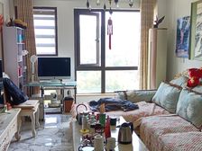 融创凡尔赛领馆一期 2室2厅1卫看照母山,**