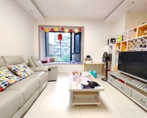 急售 零公摊户型 客厅朝南 3室2厅户型 通透无浪费 随时看