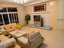 南向三居室 远达南山花园130平仅售36万