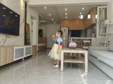 双阳两室 带50平花园 精装修拎包入住 有地铁商圈 配套齐全