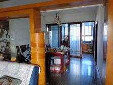 三面环湖双地铁带屋顶花园和私家车库实际使用面积350平米左右