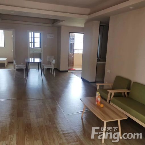 汉南武汉绿地城 3室2厅 130㎡ 1400元/月