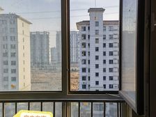 海港 兴桐鑫城一区 三室一厅 毛坯 配套齐全 交通便利