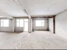 凤凰新城三室两厅三卫室,150平带阁楼带车库仅157万