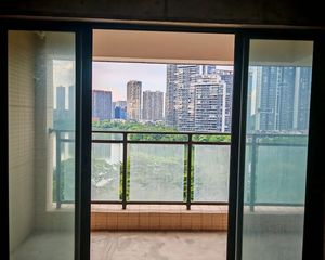 禅城 金茂绿岛湖 4室2厅 145方 超级一线湖景