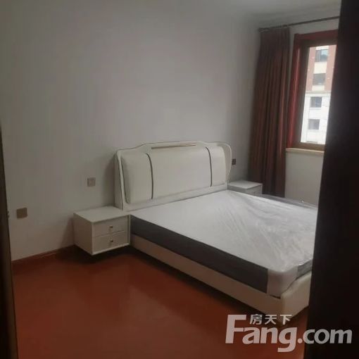 南岗哈西辰能溪树庭院(南区) 2室2厅 122㎡ 4000元