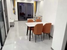 花园路南向两居 朗诗绿洲璟院68平诚售送车位