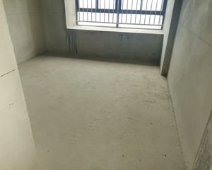 顺德 港隆国际 2室2厅 82.81㎡ 95万